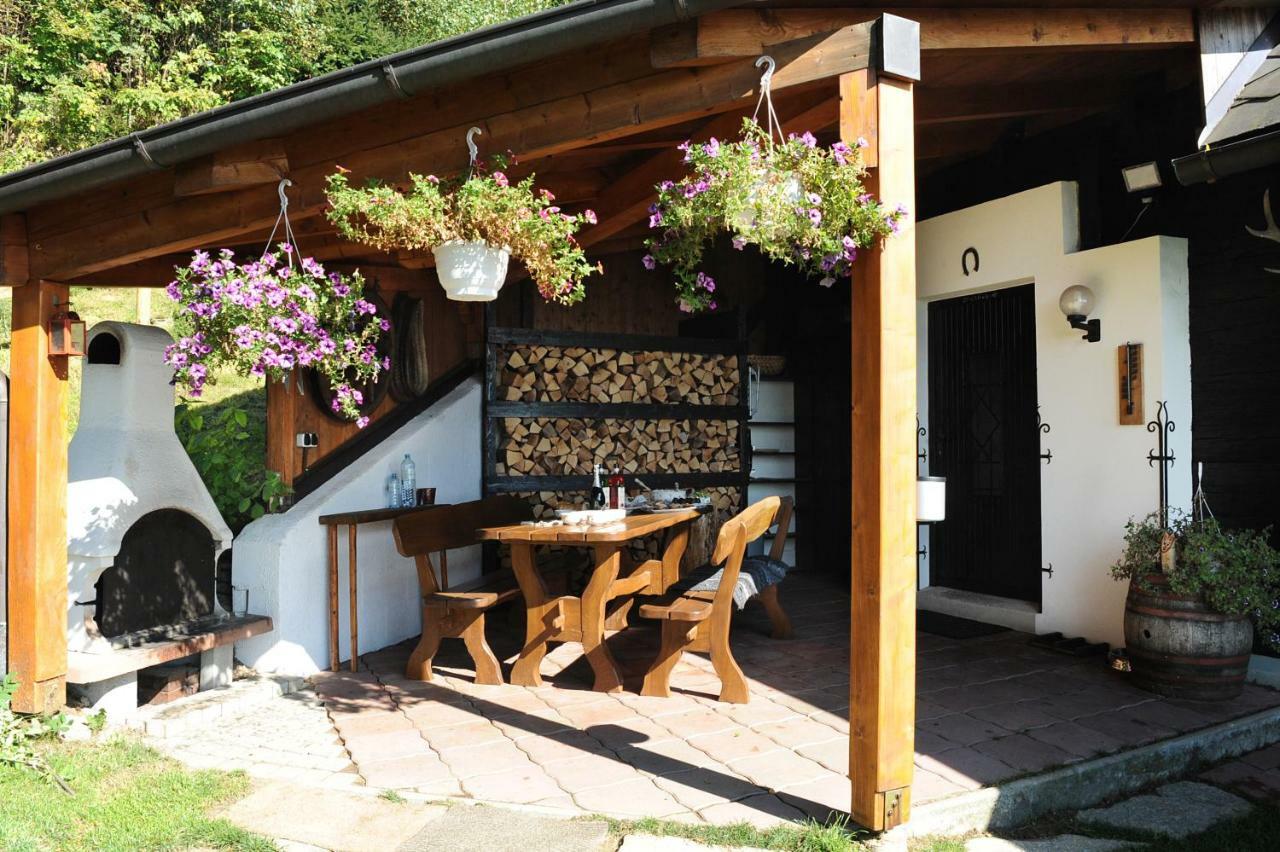 Gluehwuermchenhuette Villa Ratten Exterior photo